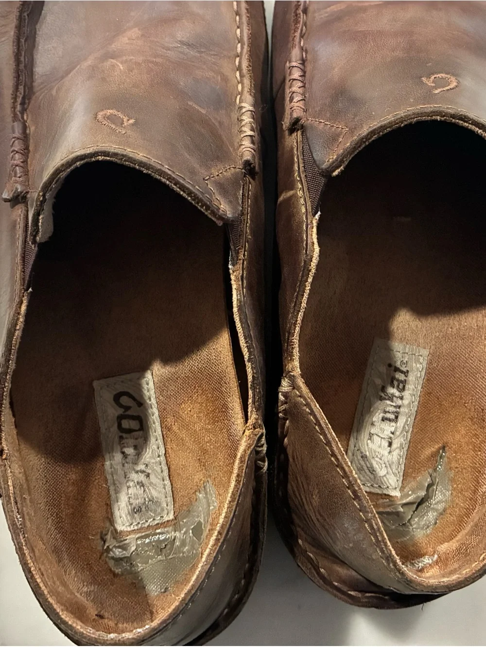 Olukai Shoes Men's Size 10 Brown Leather Loafers, Has Wear Casual Comfort